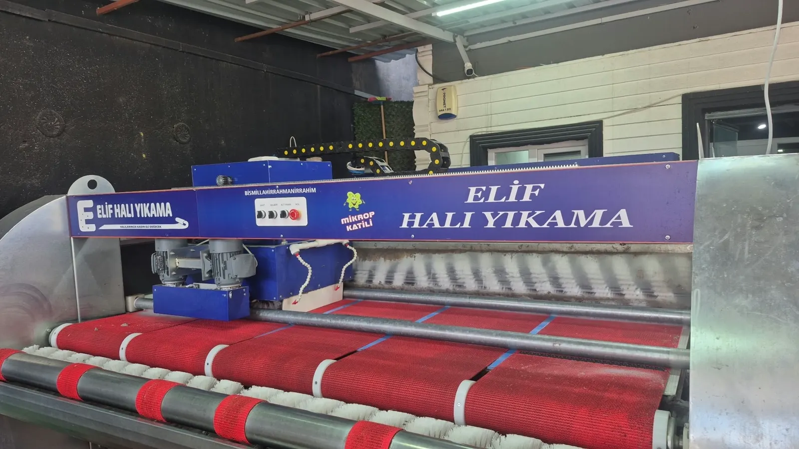 Elif Halı Yıkama bant ve fırça sistemli havuzsuz halı yıkama makinesi